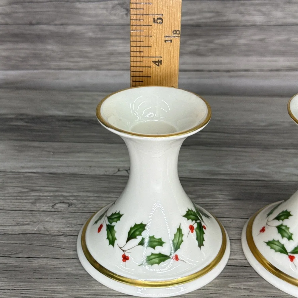 Lenox Holiday Dimension Candlestick Holders Pair Holly Berry 24k Gold Trim